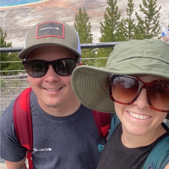 Ashley’s MOVING Closet✨ EVERYTHING MUST GO! Make an offer! - Picture 5 of 6